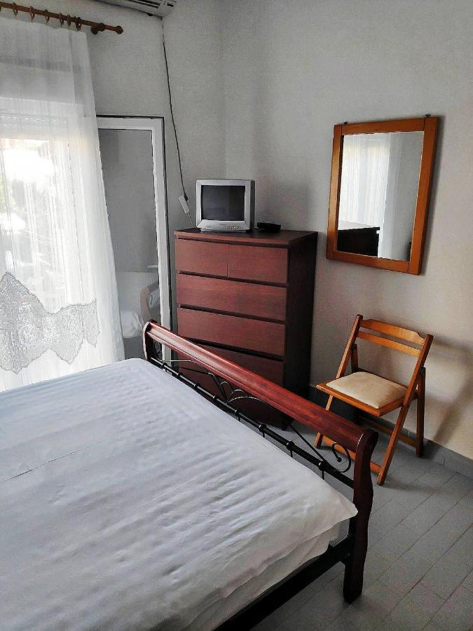 Nicole'S Residence Polychrono Ngoại thất bức ảnh